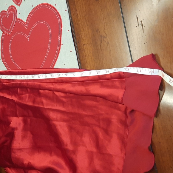 Lingerie red. 100% polyester . large. wide spaghetti strap - Picture 6 of 9